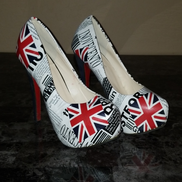 British Print White Heels - Picture 4 of 6